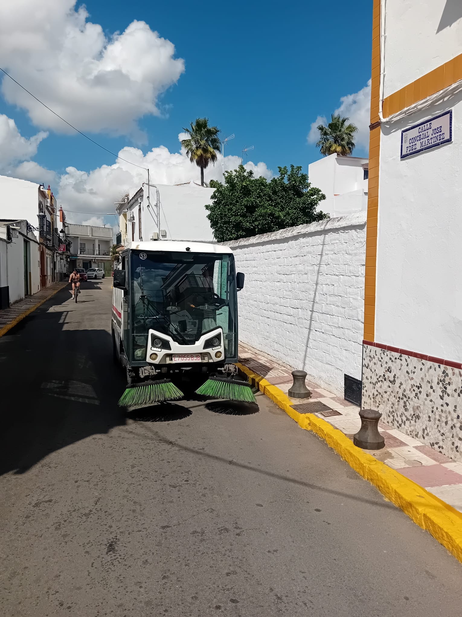 TRABAJOS REALIZADOS POR EL DEPARTAMENTO DE LIMPIEZA VIARIA DURANTE LA SEMANA 4-10 DE MAYO
